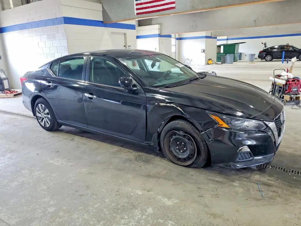 2022 NISSAN ALTIMA S  