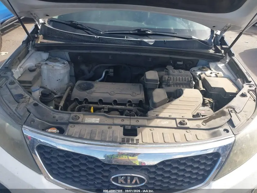 2011 KIA SORENTO LX