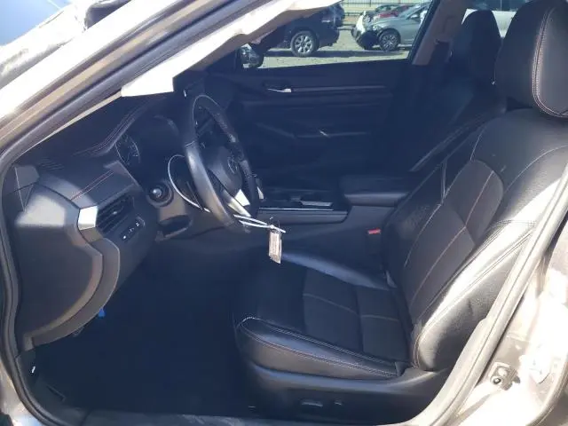 2022 NISSAN ALTIMA SR  