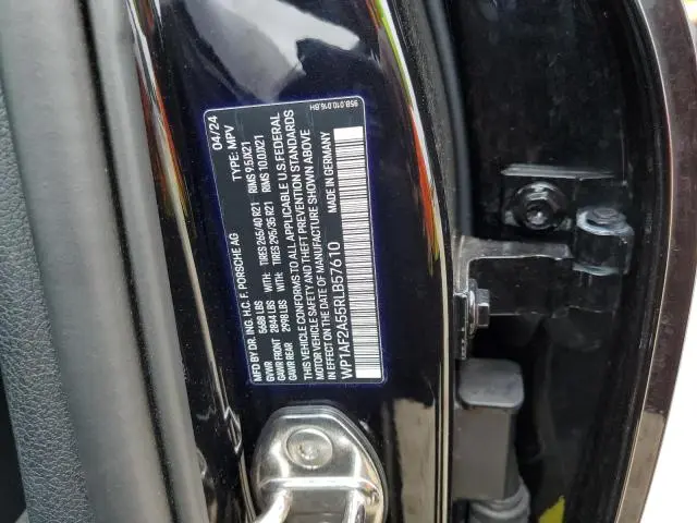 2024 PORSCHE MACAN GTS  