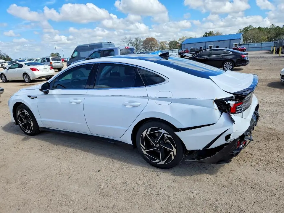 2024 HYUNDAI SONATA SEL  