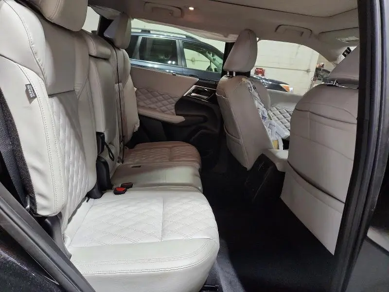 2024 MITSUBISHI OUTLANDER SEL  