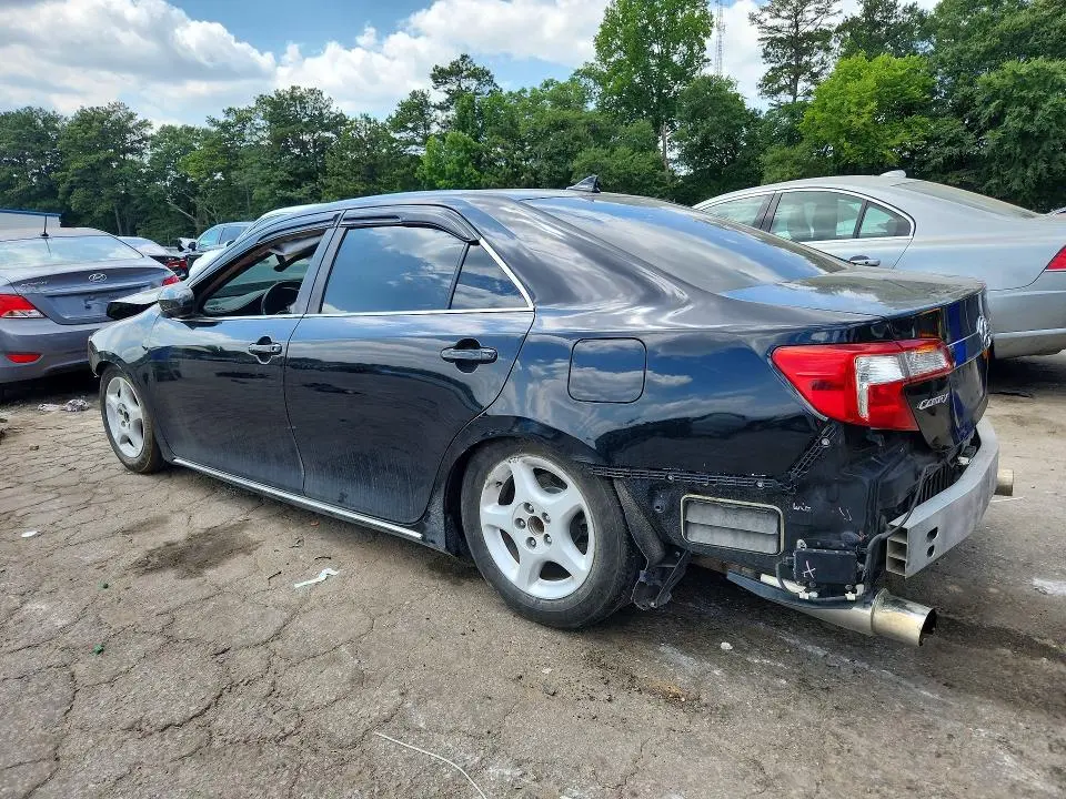 2012 TOYOTA CAMRY XLE V6  