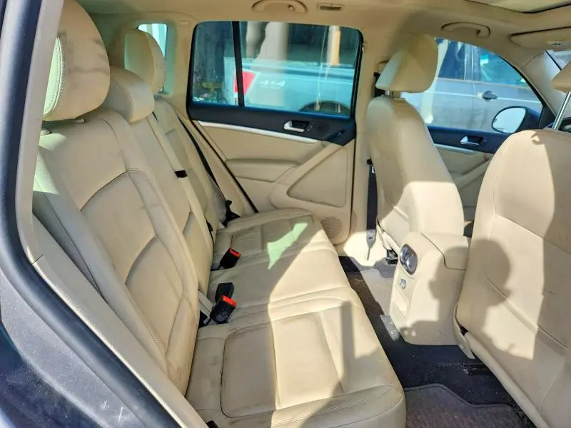 2013 VOLKSWAGEN TIGUAN S  