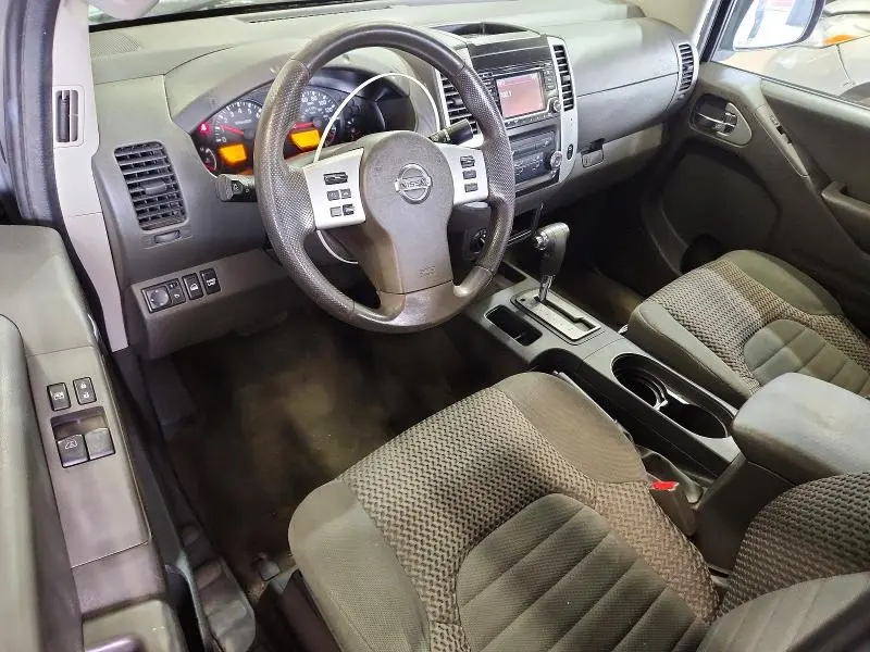2016 NISSAN FRONTIER SV V6  