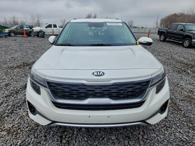 2021 KIA SELTOS S  