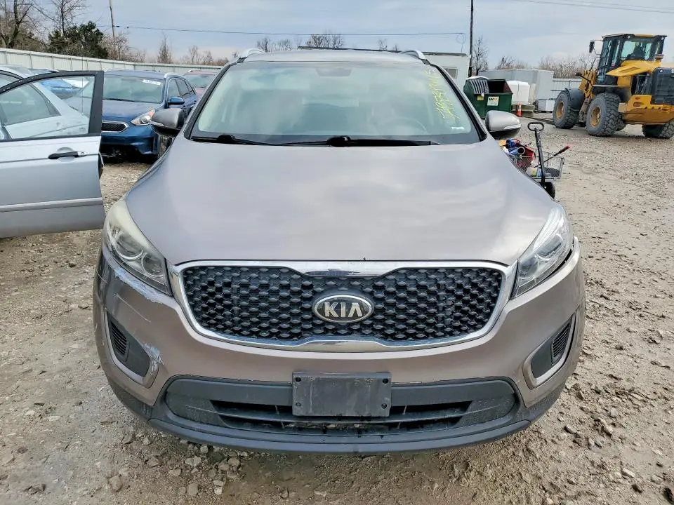 2016 KIA SORENTO LX  