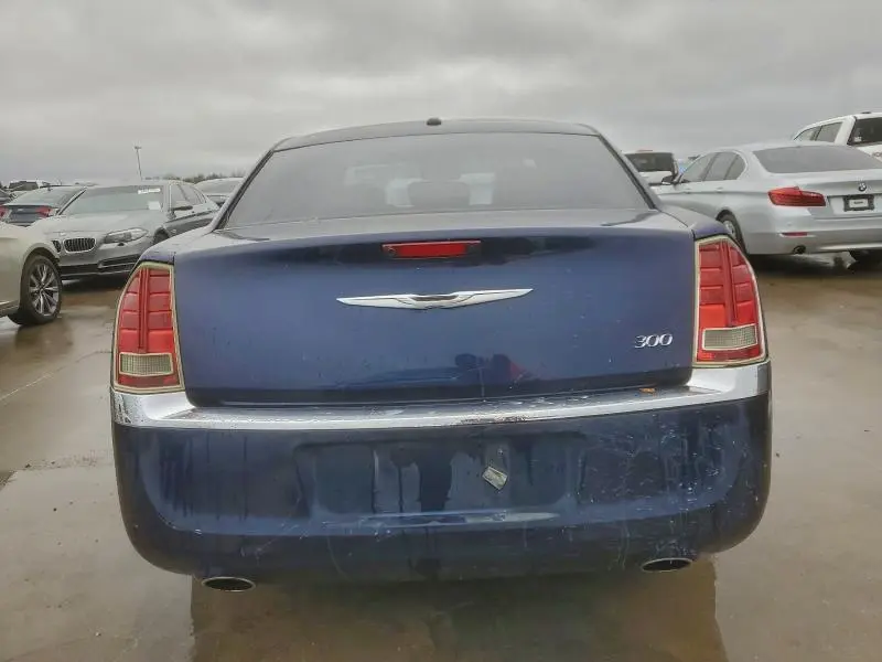 2013 CHRYSLER 300   