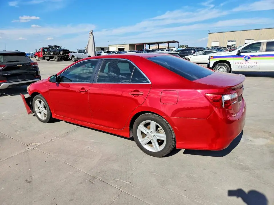 2014 TOYOTA CAMRY   