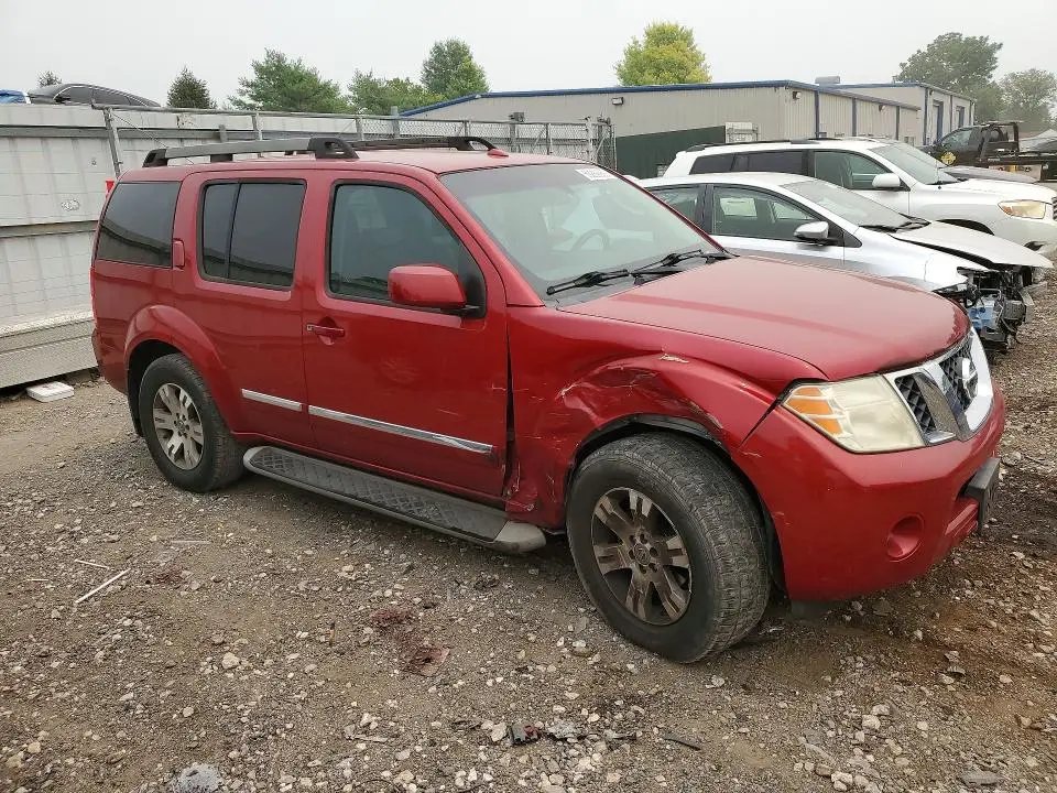2011 NISSAN PATHFINDER S  