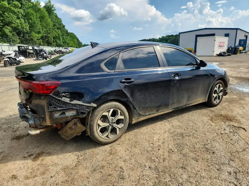 2021 KIA FORTE LXS  
