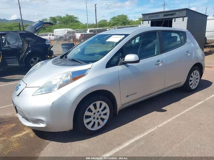 2015 NISSAN LEAF S