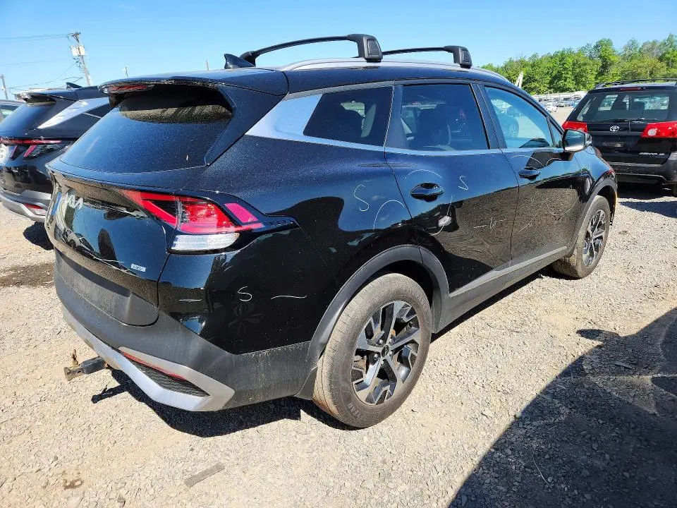 2023 KIA SPORTAGE EX  