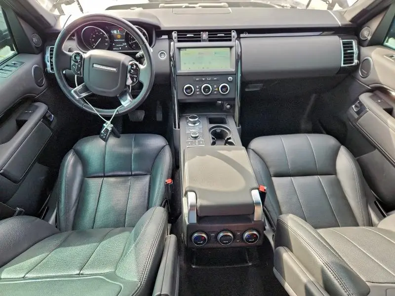 2019 LAND ROVER DISCOVERY SE  