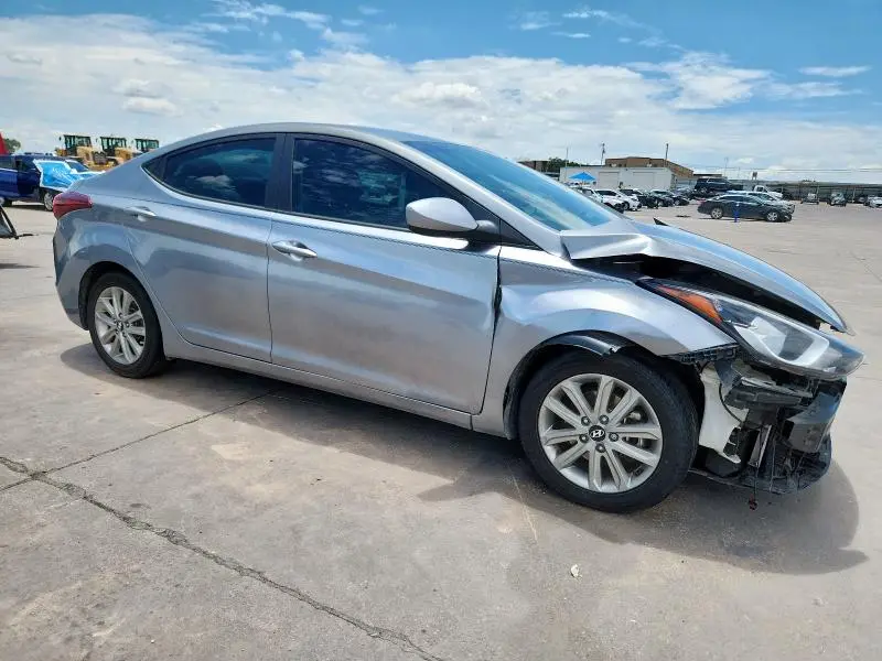 2014 HYUNDAI ELANTRA SE  