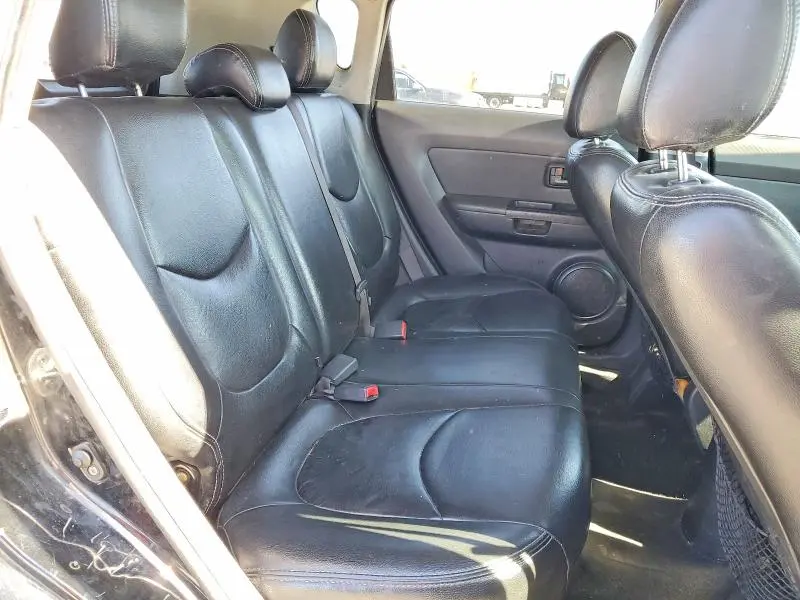 2011 KIA SOUL +  