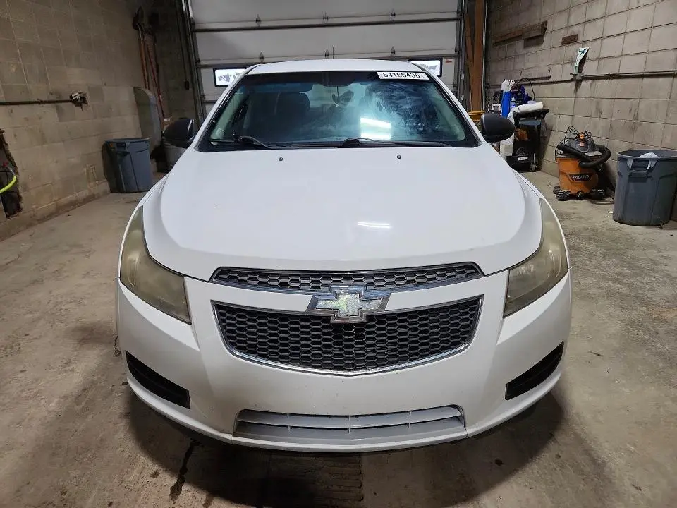 2013 CHEVROLET CRUZE LS  