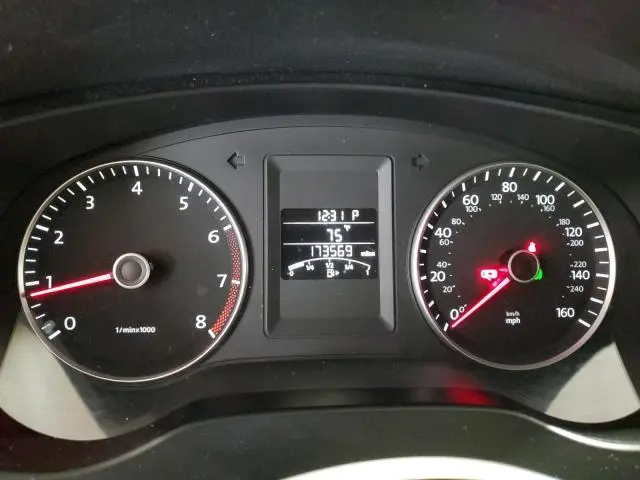 2012 VOLKSWAGEN JETTA SE  