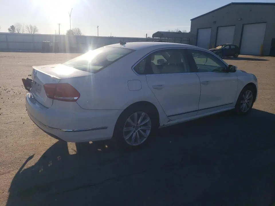 2013 VOLKSWAGEN PASSAT SEL  