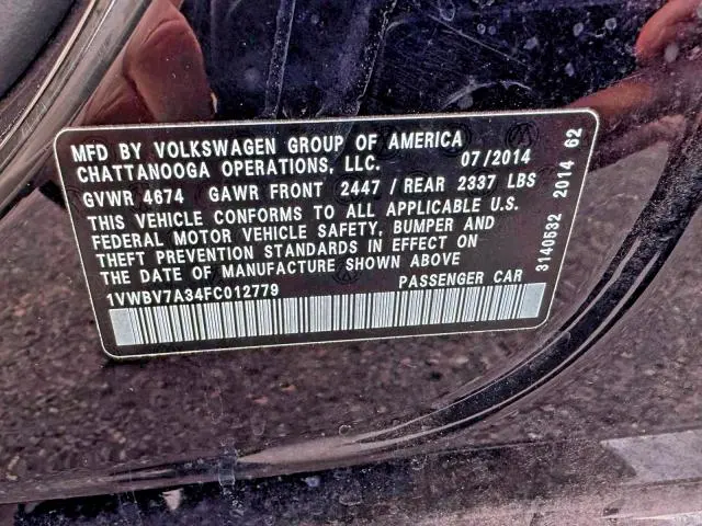 2015 VOLKSWAGEN PASSAT SE  