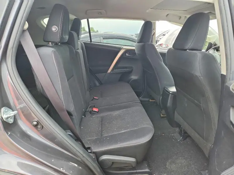 2014 TOYOTA RAV4 XLE  