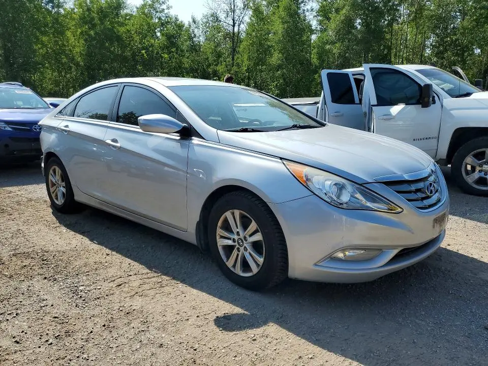 2012 HYUNDAI SONATA GLS  
