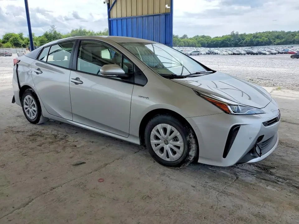 2021 TOYOTA PRIUS LE  