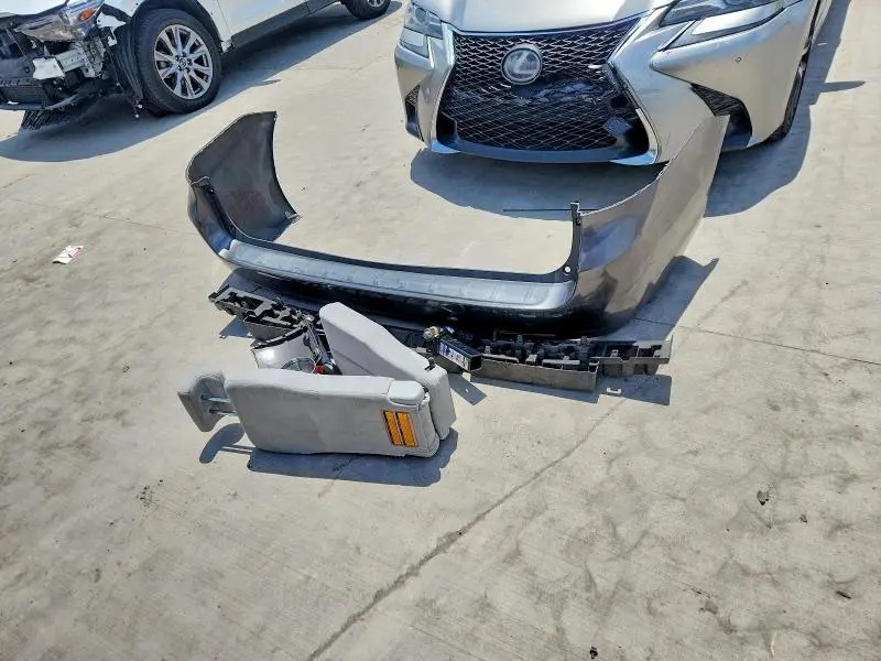 2013 TOYOTA SIENNA LE  