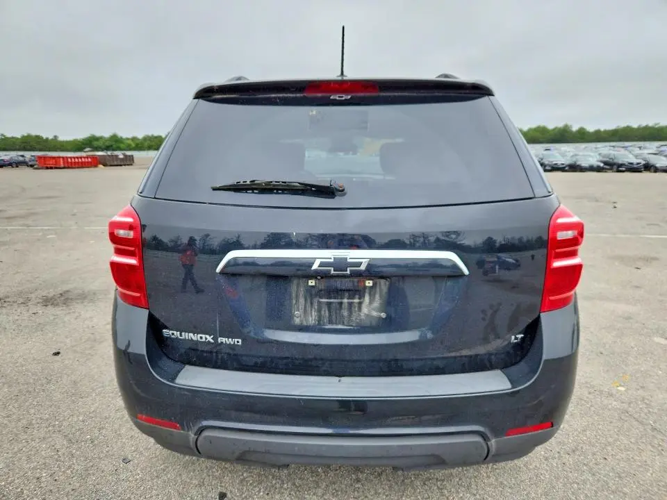 2017 CHEVROLET EQUINOX LT  