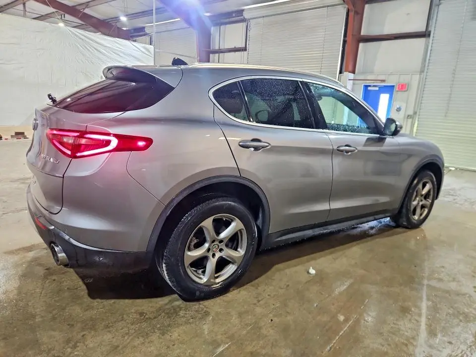 2021 ALFA ROMEO STELVIO SPORT  