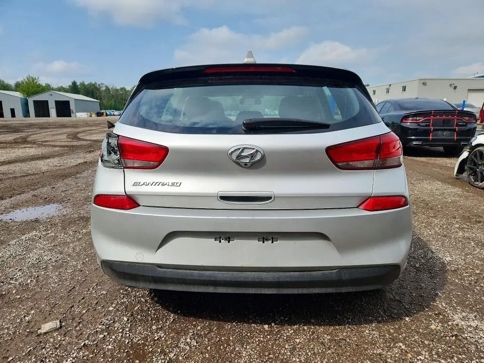 2018 HYUNDAI ELANTRA GT BASE  