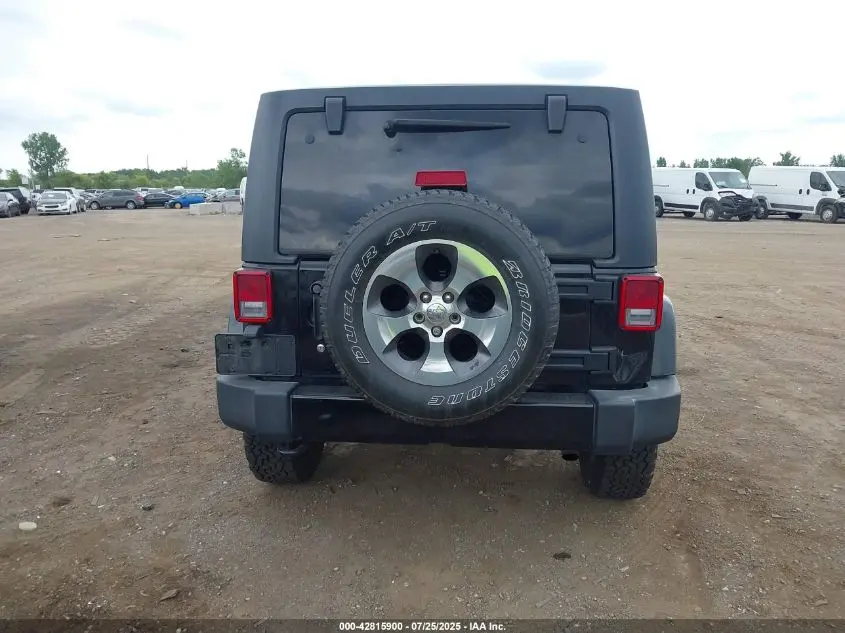 2017 JEEP WRANGLER UNLIMITED SAHARA 4X4