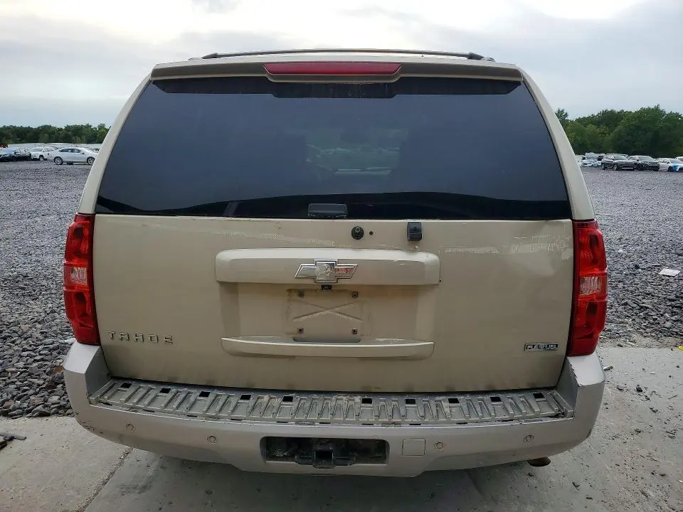 2011 CHEVROLET TAHOE K1500 LT  