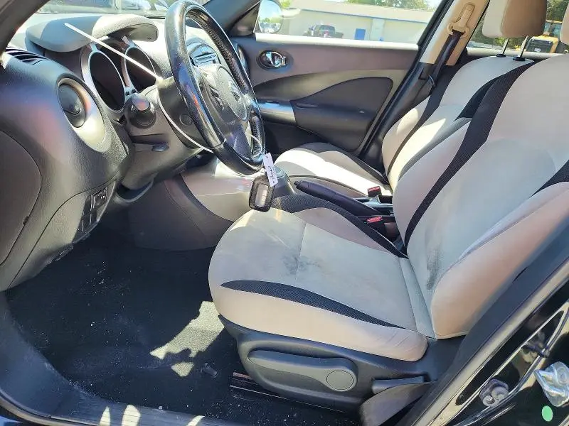 2014 NISSAN JUKE SV  
