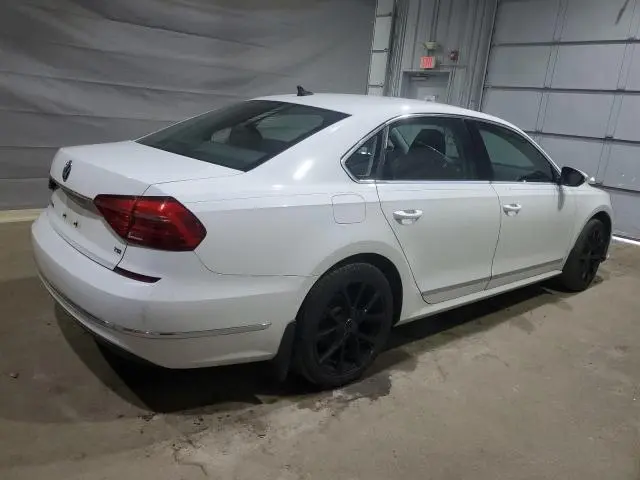 2016 VOLKSWAGEN PASSAT SE  
