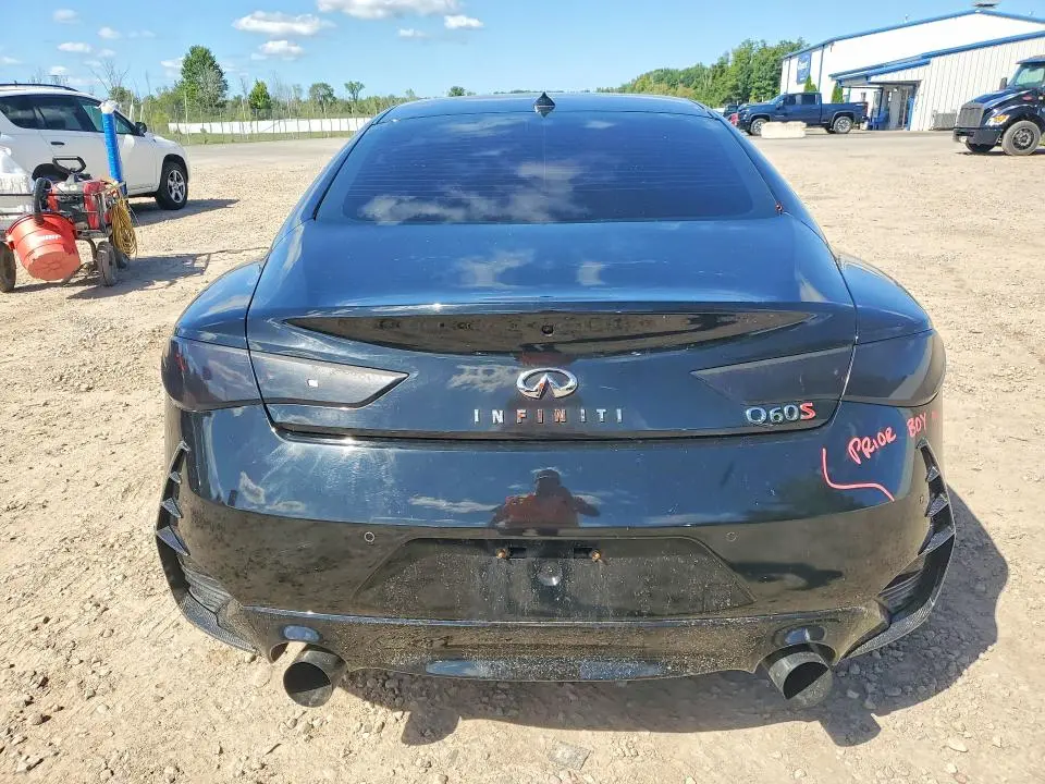 2017 INFINITI Q60 RED SPORT 400  