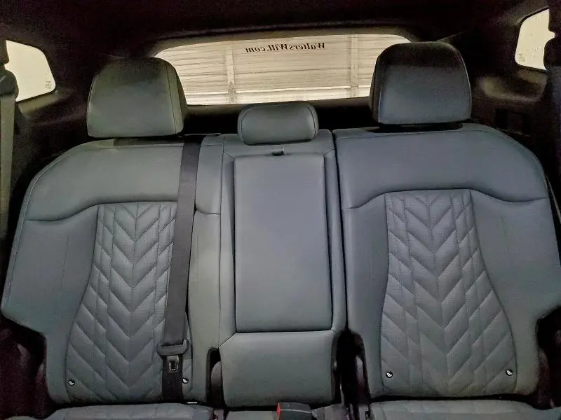 2023 KIA SPORTAGE X LINE  