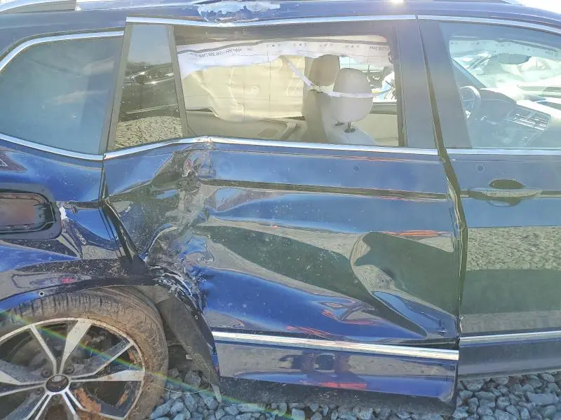 2022 VOLKSWAGEN TIGUAN SEL R-LINE  