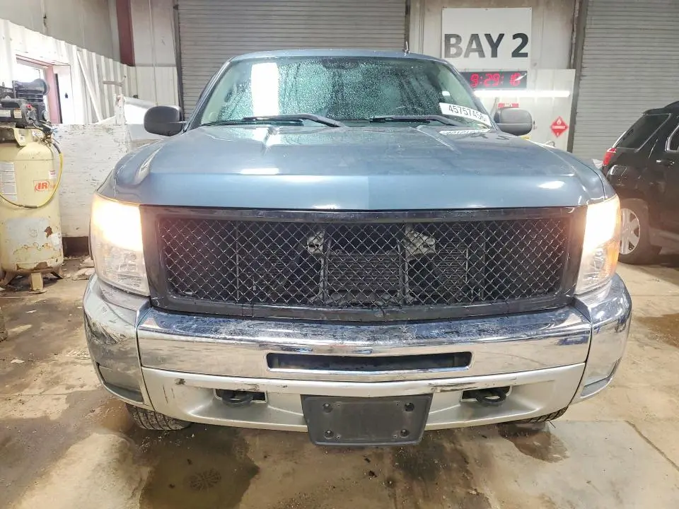 2011 CHEVROLET SILVERADO K1500 LT  