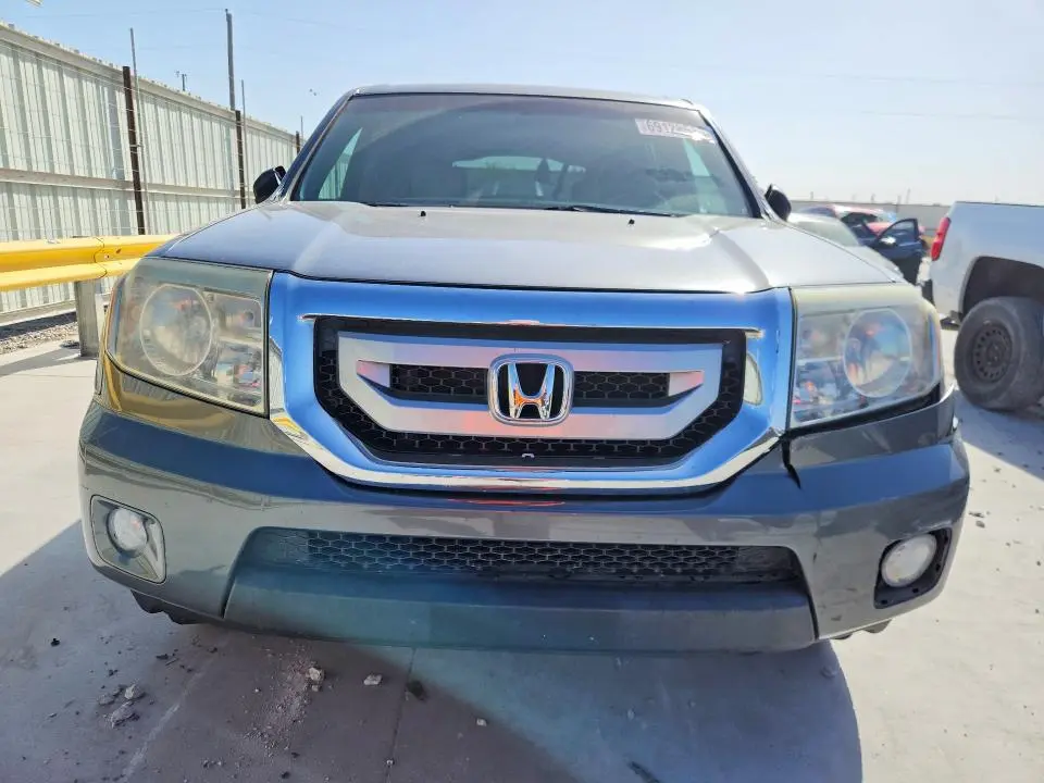 2011 HONDA PILOT EX  