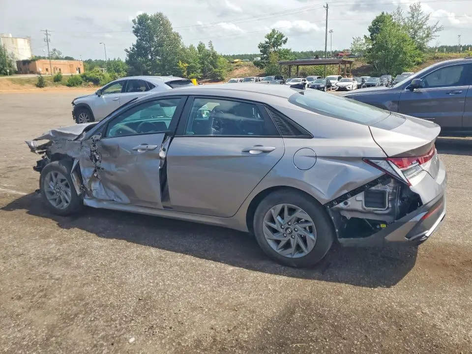 2024 HYUNDAI ELANTRA   