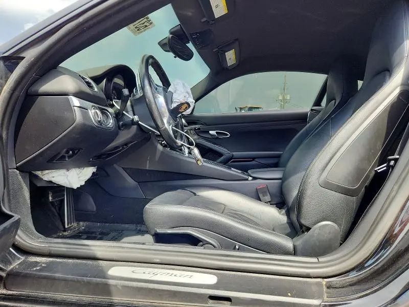 2016 PORSCHE CAYMAN   