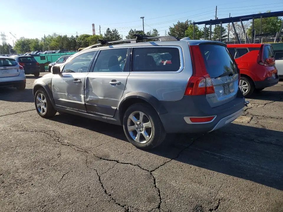 2010 VOLVO XC70 3.2  