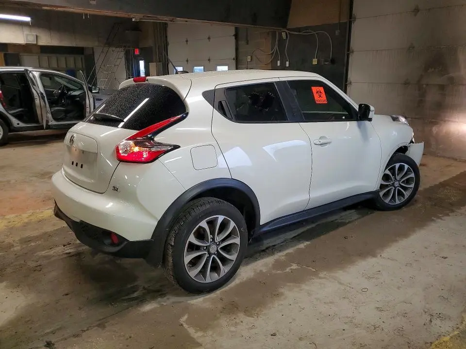 2017 NISSAN JUKE SL  