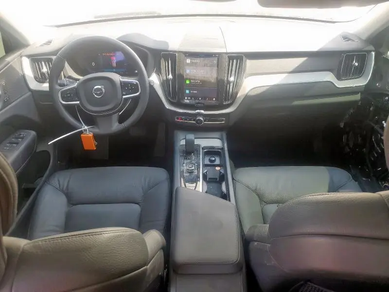 2025 VOLVO XC60 PLUS  