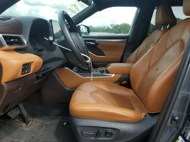 2020 TOYOTA HIGHLANDER PLATINUM  