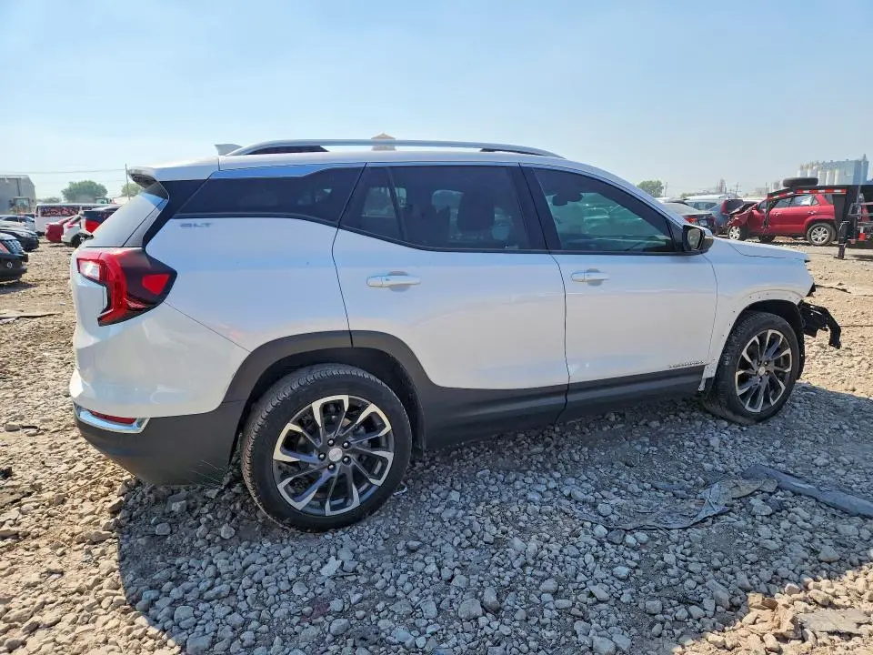 2022 GMC TERRAIN SLT  