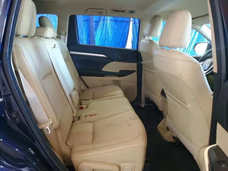 2014 TOYOTA HIGHLANDER LE PLUS  
