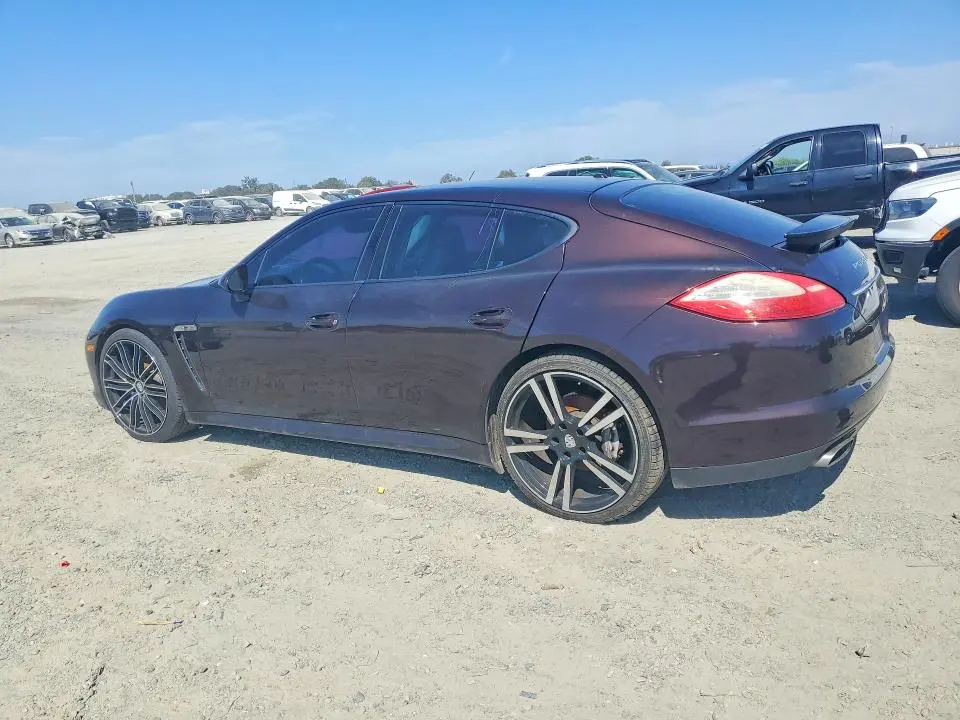 2011 PORSCHE PANAMERA 2  