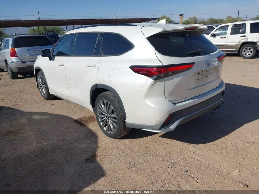 2021 TOYOTA HIGHLANDER XSE